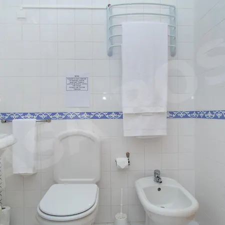 Quinta Do Rosal, Casa Rosa *