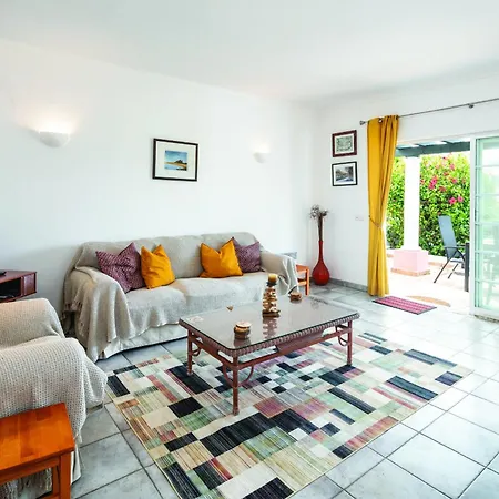 Quinta Do Rosal, Casa Rosa Vila *