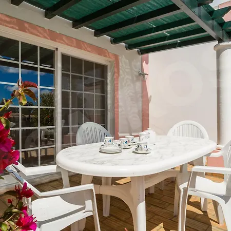 Quinta Do Rosal, Casa Rosa