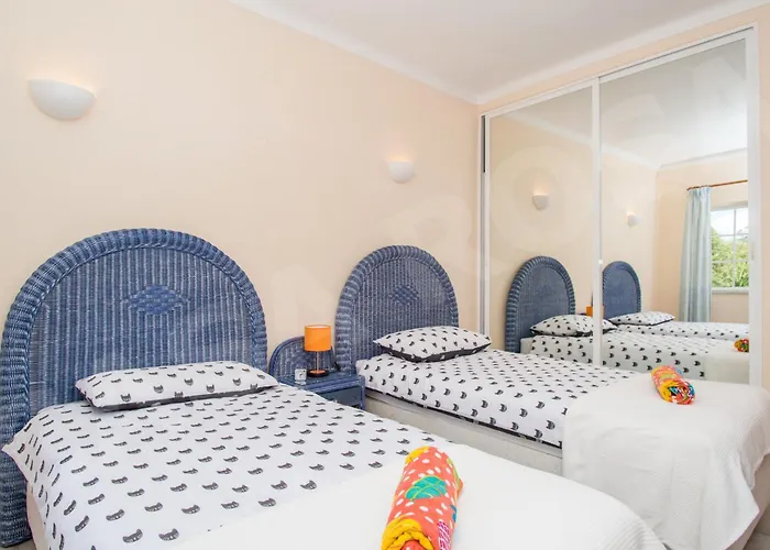 Quinta Do Rosal, Casa Rosa * 卡武埃鲁