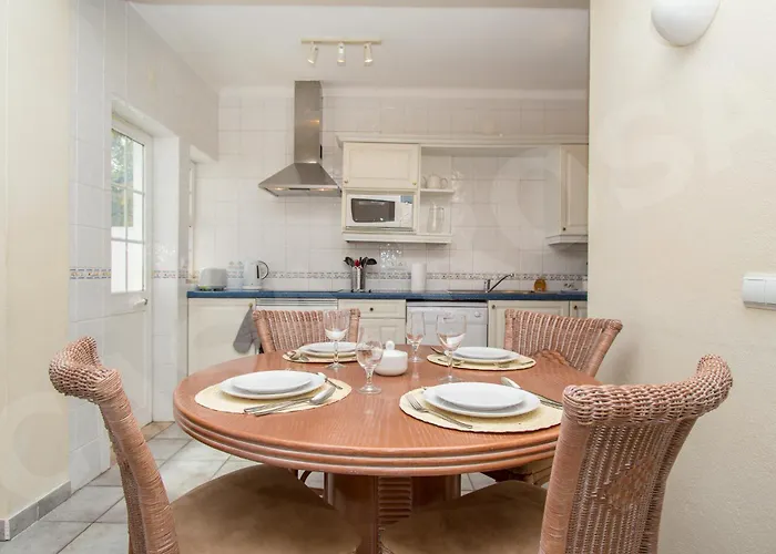 Quinta Do Rosal, Casa Rosa *