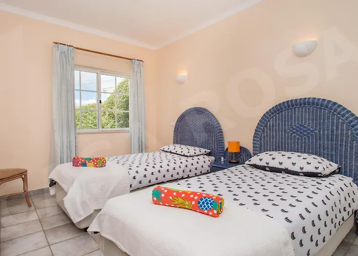 Quinta Do Rosal, Casa Rosa 别墅 *